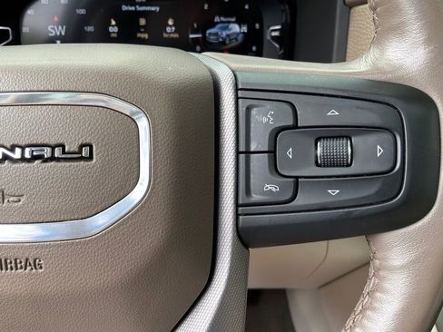 Used 2022 GMC Yukon Denali AWD/4WD image 19