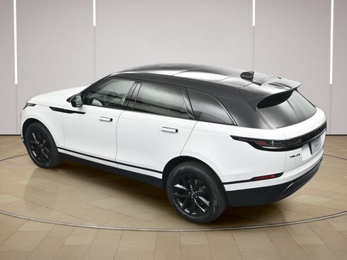 New 2026 Land Rover Range Rover Velar S AWD/4WD image 31