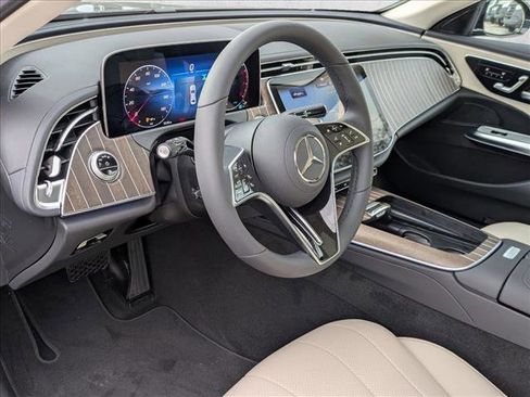 New 2026 Mercedes-Benz E 350 4MATIC Sedan image 3