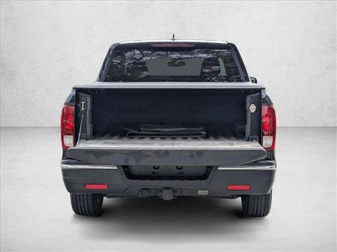Used 2017 Honda Ridgeline RTL-T image 6