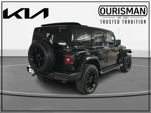 Used 2023 Jeep Wrangler Unlimited Sahara w/ Cold Weather Group image 4