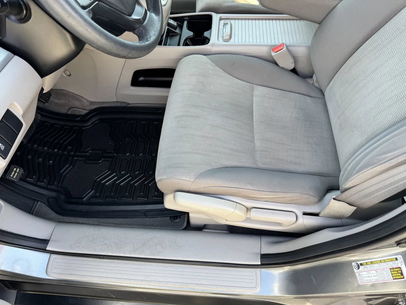 Used 2013 Honda CR-V LX image 19