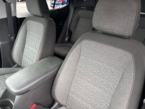 Used 2022 Chevrolet Equinox LT w/ Driver Convenience Package image 12