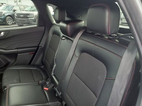 Used 2024 Ford Escape ST-Line image 15