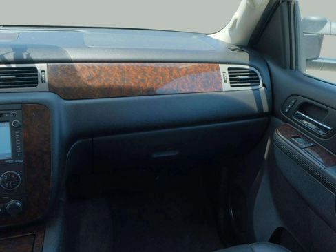 Used 2014 GMC Sierra 2500 Denali image 25