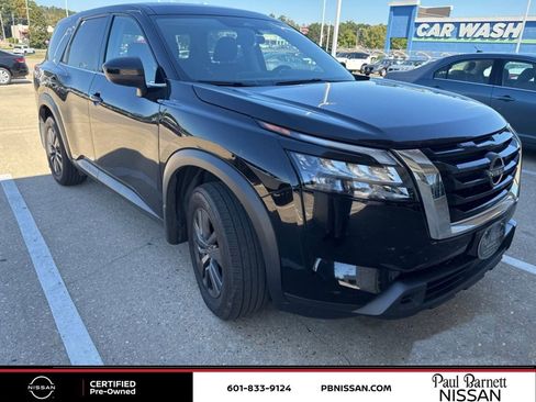 Certified 2023 Nissan Pathfinder S image 6