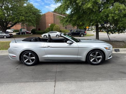 Used 2017 Ford Mustang Convertible w/ Equipment Group 051A RWD image 3