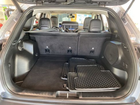 Used 2020 Jeep Cherokee Trailhawk w/ Comfort & Convenience Group image 29