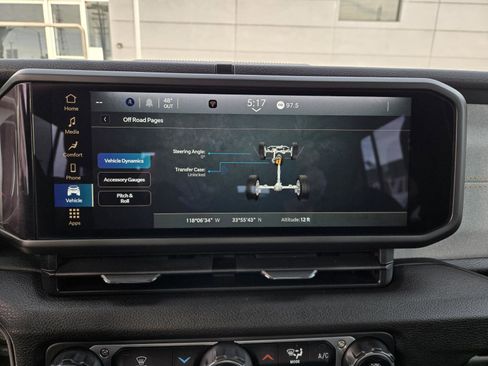 Certified 2024 Jeep Gladiator Sport image 11