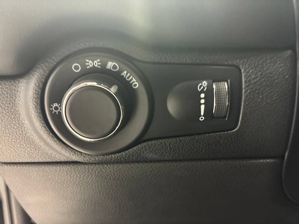 Used 2024 Dodge Durango GT AWD/4WD image 19