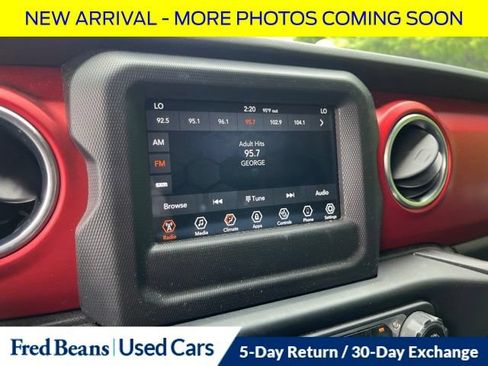 Used 2021 Jeep Wrangler Unlimited Rubicon w/ LED Lighting Group AWD/4WD image 20