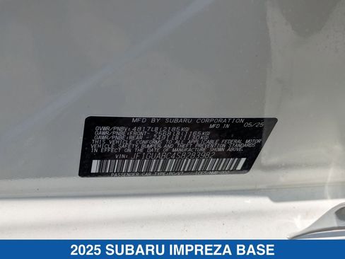 Certified 2025 Subaru Impreza 2.0i image 36