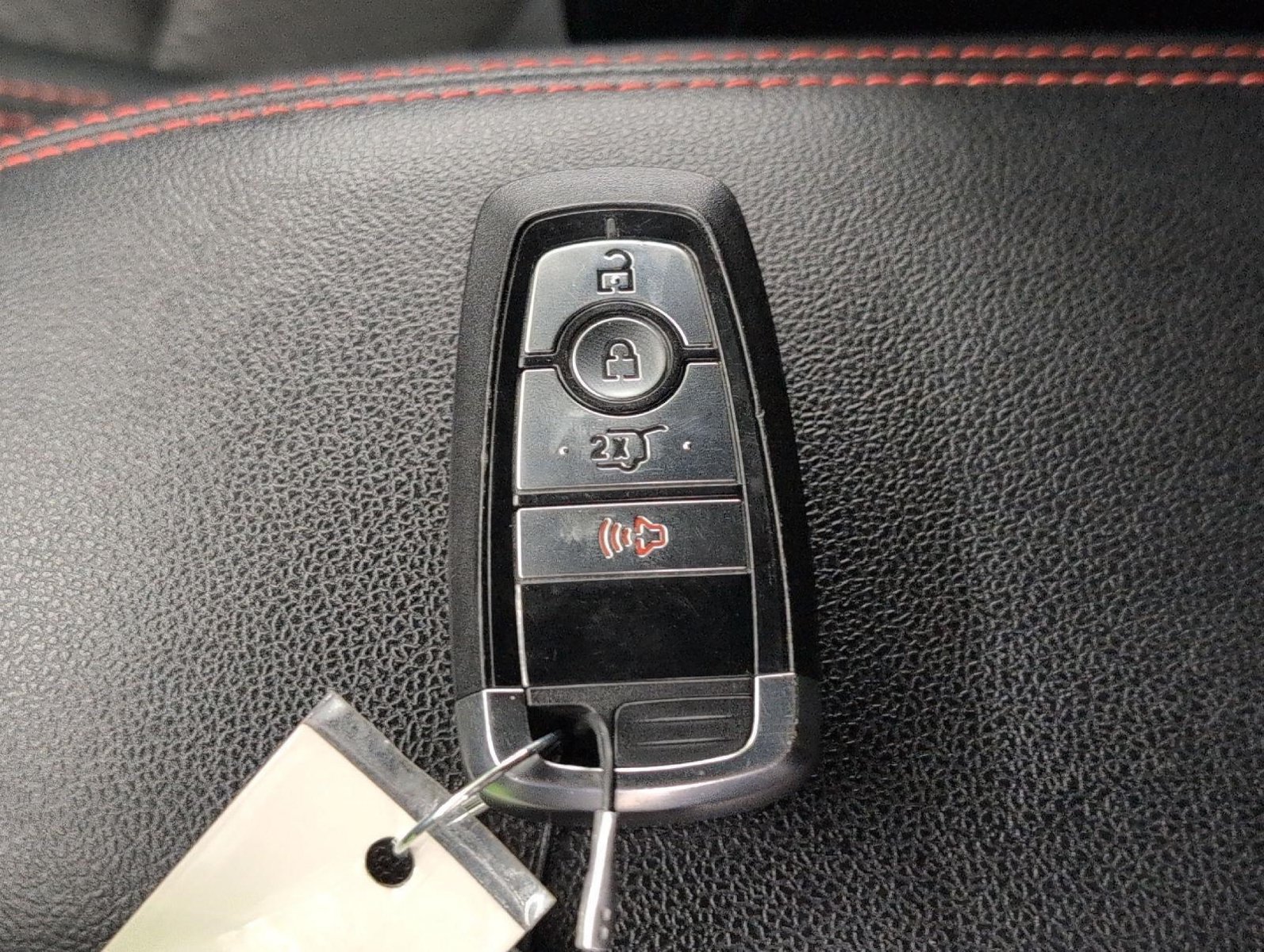 Used 2025 Ford Escape ST-Line AWD/4WD image 27