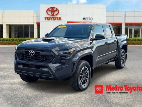 Certified 2025 Toyota Tacoma TRD Sport AWD/4WD image 1
