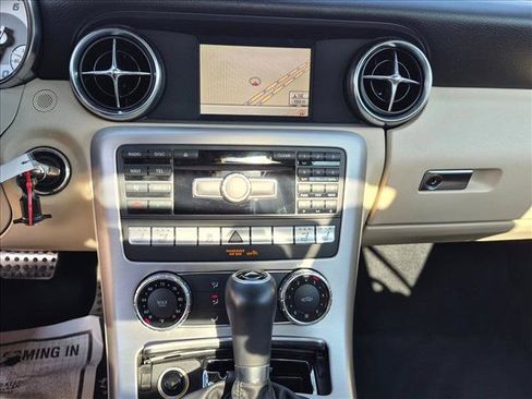 Used 2013 Mercedes-Benz SLK 250 image 14