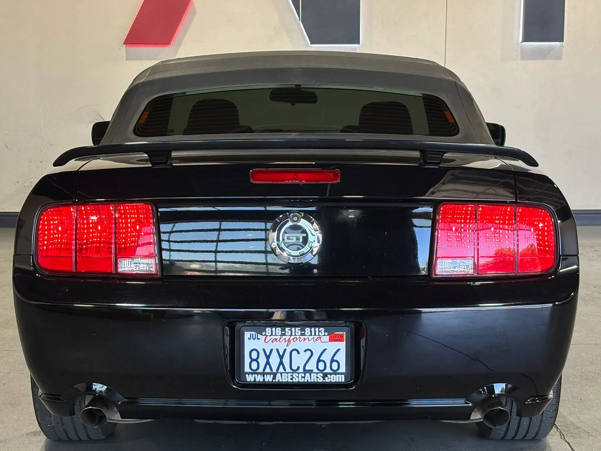 Used 2005 Ford Mustang GT Premium RWD image 13