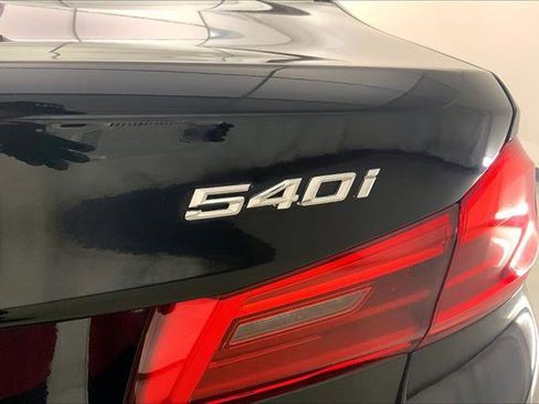 Used 2019 BMW 540i xDrive w/ M Sport Package image 30