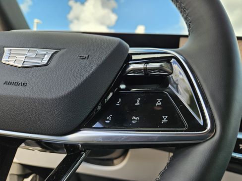 New 2025 Cadillac Lyriq Luxury w/ LPO, Floor Liner Package RWD image 33