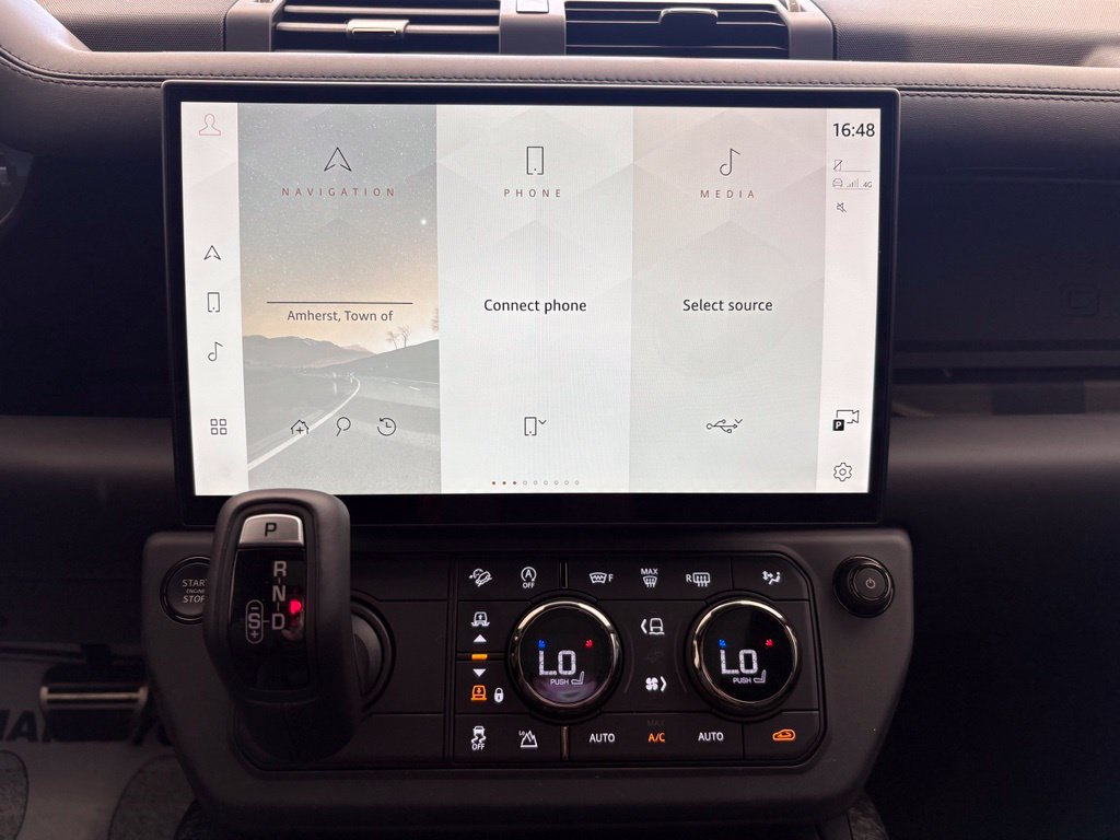 New 2026 Land Rover Defender 110 AWD/4WD image 28