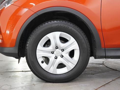 Used 2015 Toyota RAV4 LE AWD/4WD image 27