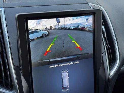 Used 2024 Ford Edge Titanium image 22