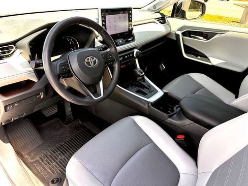 Certified 2022 Toyota RAV4 Limited FWD image 13