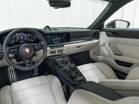 Used 2026 Porsche 911 GT3 image 24