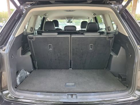 Used 2024 Volkswagen Atlas SE image 8