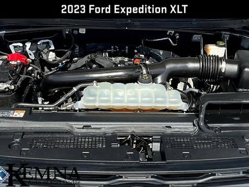 Used 2023 Ford Expedition XLT AWD/4WD image 35
