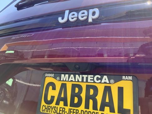 New 2025 Jeep Grand Cherokee Limited w/ Trailer Tow Package image 29