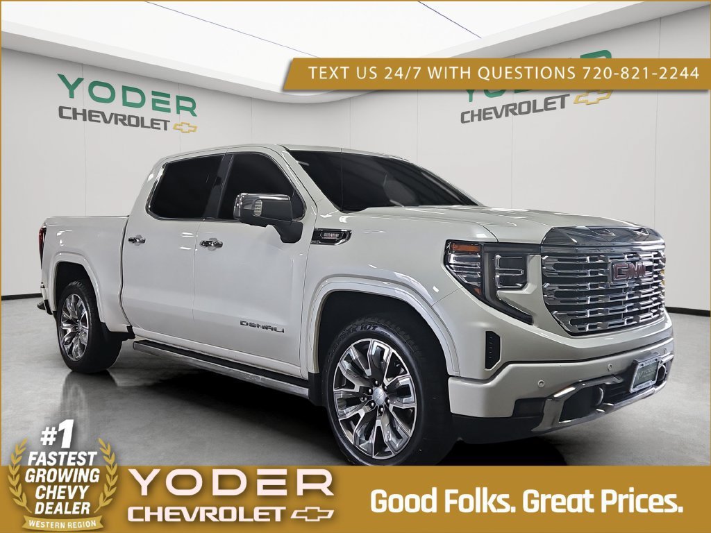 Used 2023 GMC Sierra 1500 Denali w/ Denali Reserve Package AWD/4WD image 1