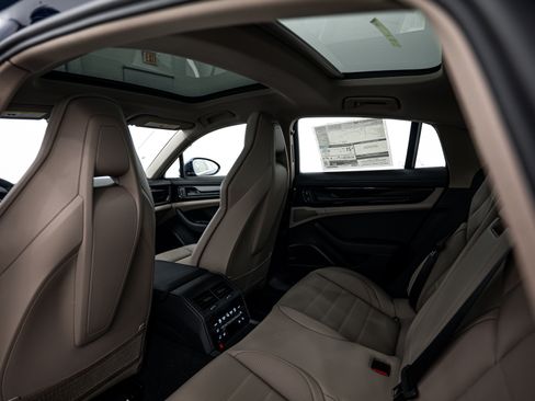 Certified 2026 Porsche Panamera 4 AWD/4WD image 23