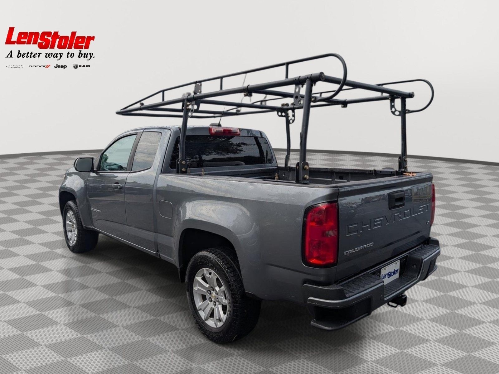 Used 2022 Chevrolet Colorado LT RWD image 3