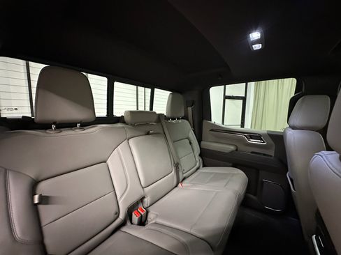 Certified 2024 Chevrolet Silverado 1500 LTZ w/ LTZ Premium Package AWD/4WD image 20
