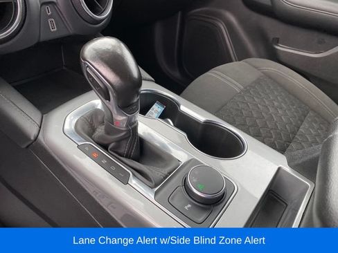 Used 2019 Chevrolet Blazer LT FWD image 13