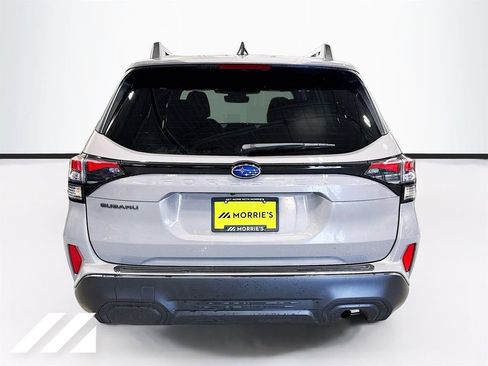 Used 2026 Subaru Forester Premium AWD/4WD image 6