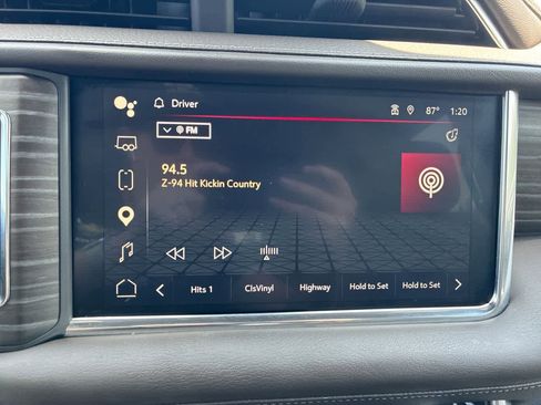 Used 2024 GMC Yukon XL Denali w/ Advanced Technology Package RWD image 13