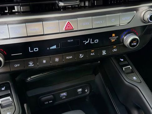 Used 2024 Kia Telluride EX X-Line AWD/4WD image 19