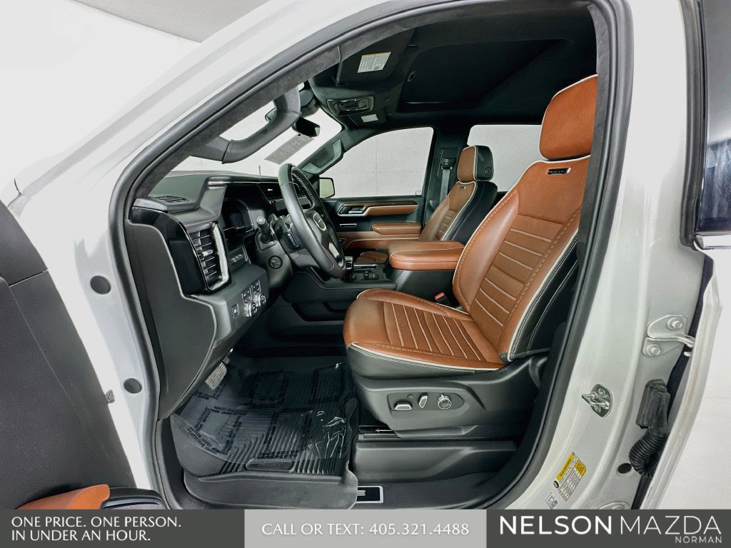 Used 2025 GMC Sierra 1500 Denali Ultimate AWD/4WD image 12