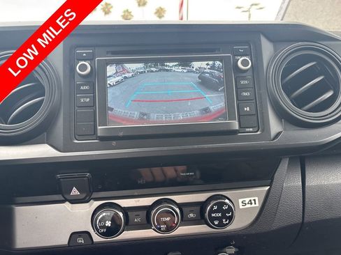 Used 2018 Toyota Tacoma SR w/ SR Convenience Package RWD image 4