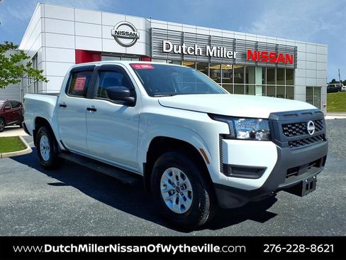 Certified 2025 Nissan Frontier S AWD/4WD image 1