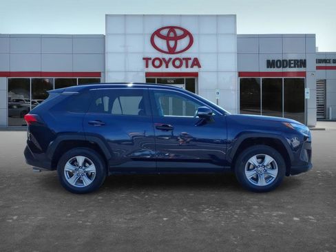 Certified 2022 Toyota RAV4 XLE AWD/4WD image 7