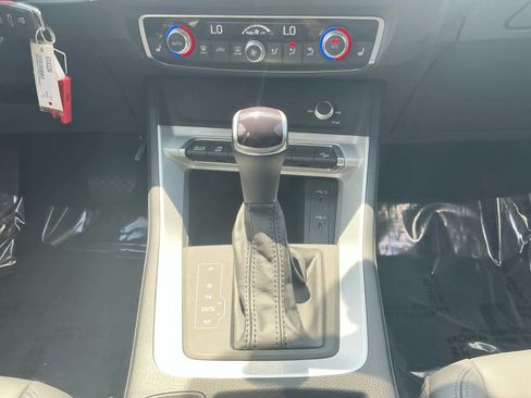 Used 2022 Audi Q3 2.0T Premium image 16