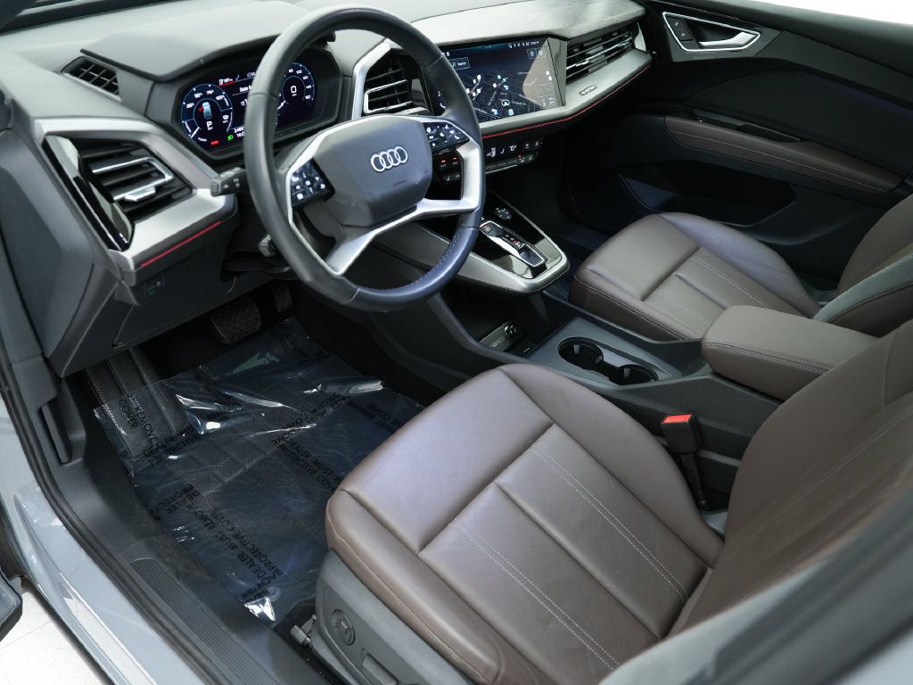 Used 2023 Audi Q4 e-tron Premium Plus w/ Premium Plus AWD/4WD image 4