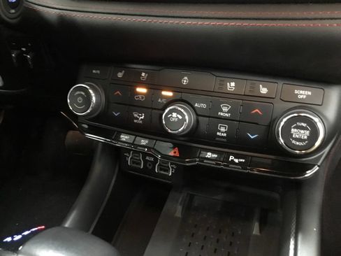 Used 2025 Dodge Durango R/T AWD/4WD image 21