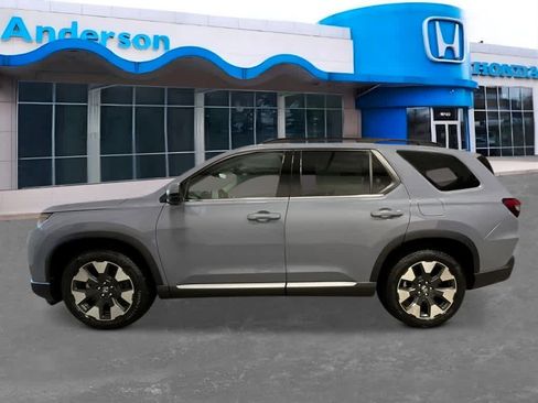 New 2026 Honda Pilot Touring image 2