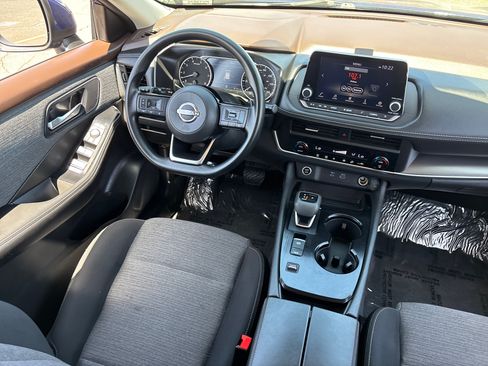 Used 2023 Nissan Rogue SV FWD image 13