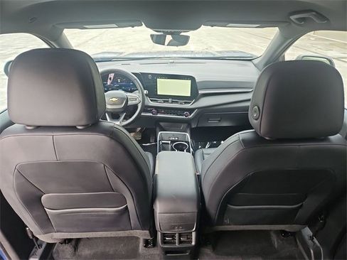 Used 2025 Chevrolet Equinox LT w/ Convenience Package II image 20