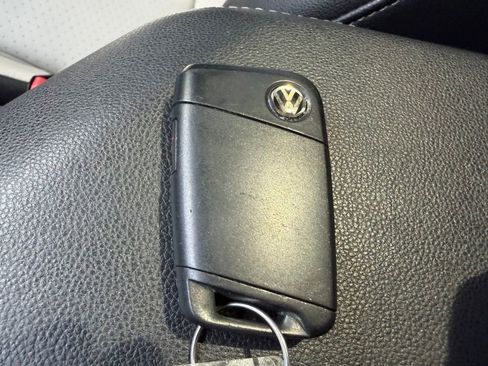 Used 2019 Volkswagen Jetta R-Line FWD image 31