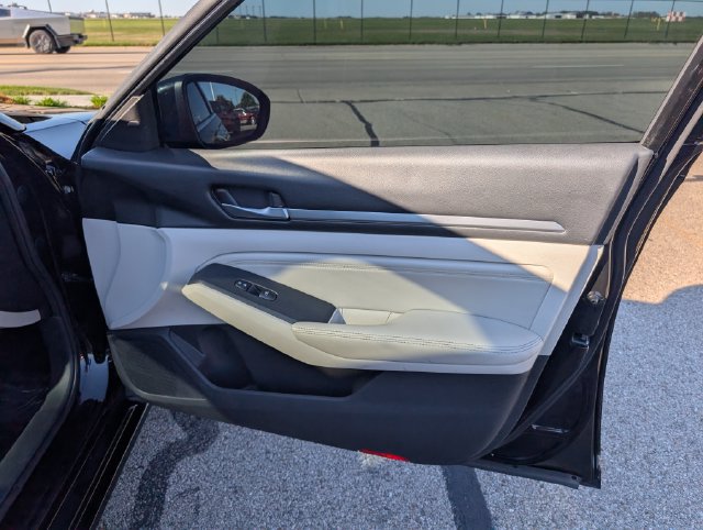 Used 2019 Nissan Altima 2.5 SL FWD image 5